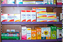 Estanter�as de productos de la Farmacia