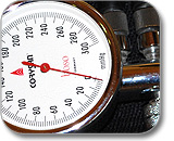 indicador de un tensi�metro anal�gico